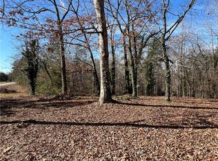 125 B D Johnston Rd, Central, SC 29630