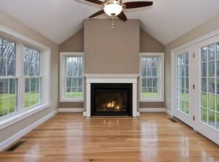 66 Cherry Tree Ln, Groton, MA 01450