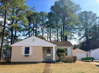 1 Cedarcrest Ln, Portsmouth, VA 23701