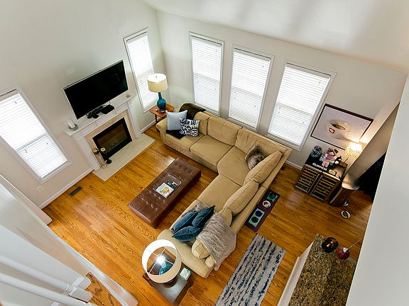 5th image of 405 Castleman Dr