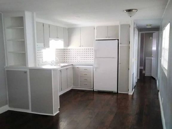 3rd image of 6700 150th Ave N Lot 414