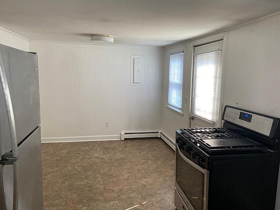 3rd image of 24 School St #2