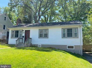 108 S Huron Dr, Oxon Hill, MD 20745