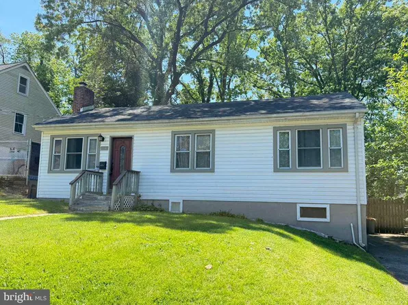108 S Huron Dr, Oxon Hill, MD 20745