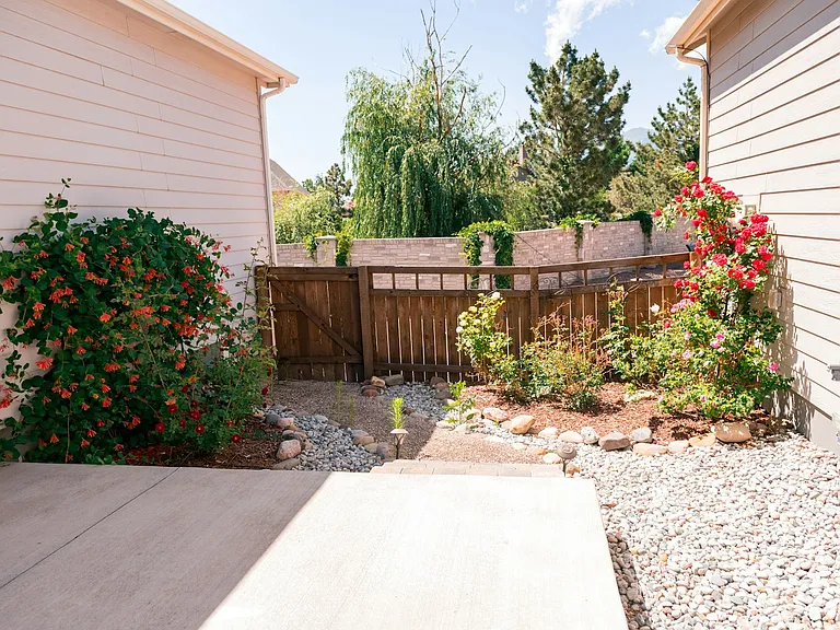 1285 Lady Campbell Dr — Photo 20