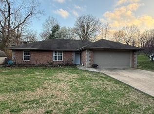 27 Sunset Drive, Cassville, MO 65625