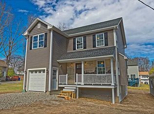 48 Seneca St, Cumberland, RI 02864