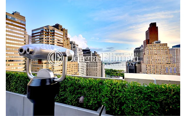 Rented by Douglas Elliman | media 71