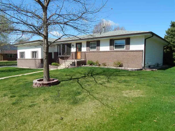 1201 Charolais Dr, Norfolk, NE 68701