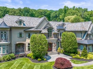 7 Pond Vw, Montville, NJ 07045