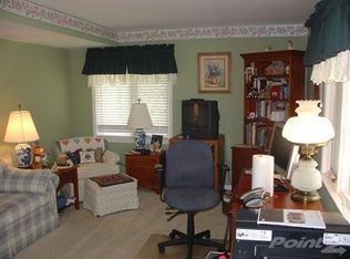 38W487 Burr Road Ln, Saint charles, IL 60175