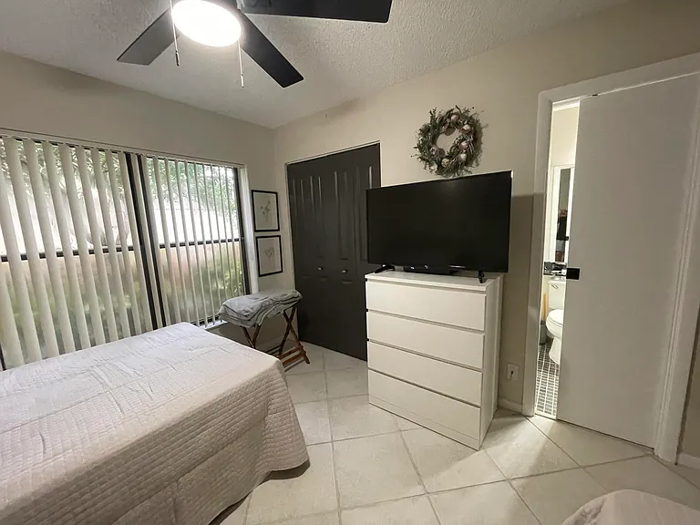 354 SW 28th Ave — Photo 29