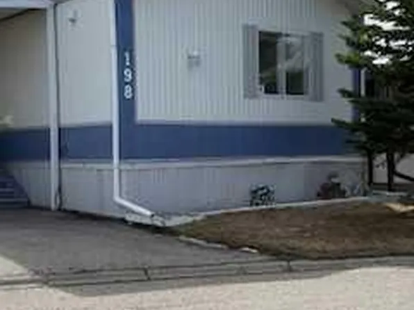 99 Arbour Lake Rd NW #198, Calgary, AB T3G 4E4