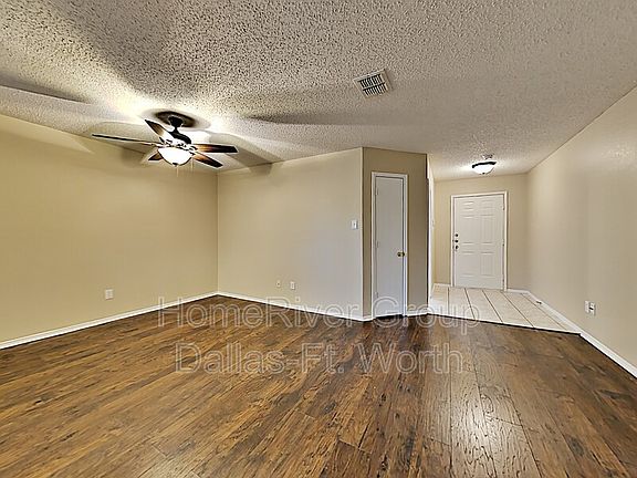 4th image of 2312 Timber Creek Dr