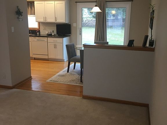 3rd image of 4909 Lorin Ln