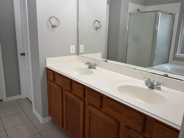 9518 Brackenton Crest Dr — Photo 13