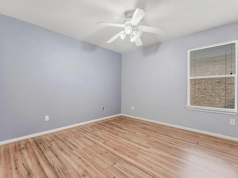 30218 Deleon Fields Dr — Photo 33