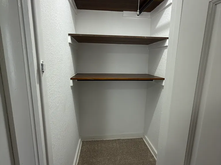1412 N Harris Ave — Photo 8