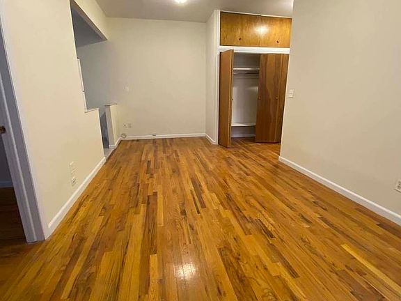 4th image of 4419 28th Ave APT 2F