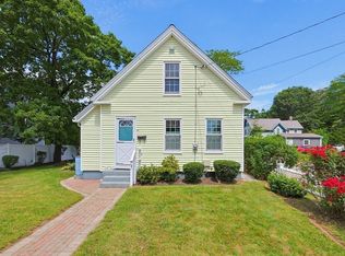 98 Pleasant St, Franklin, MA 02038