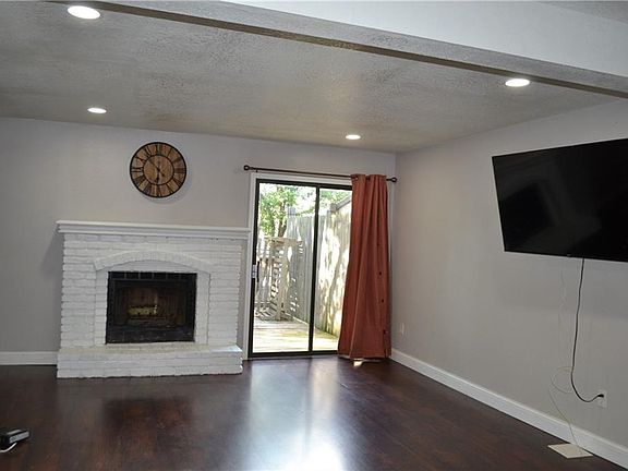 4th image of 6610 Charles St
