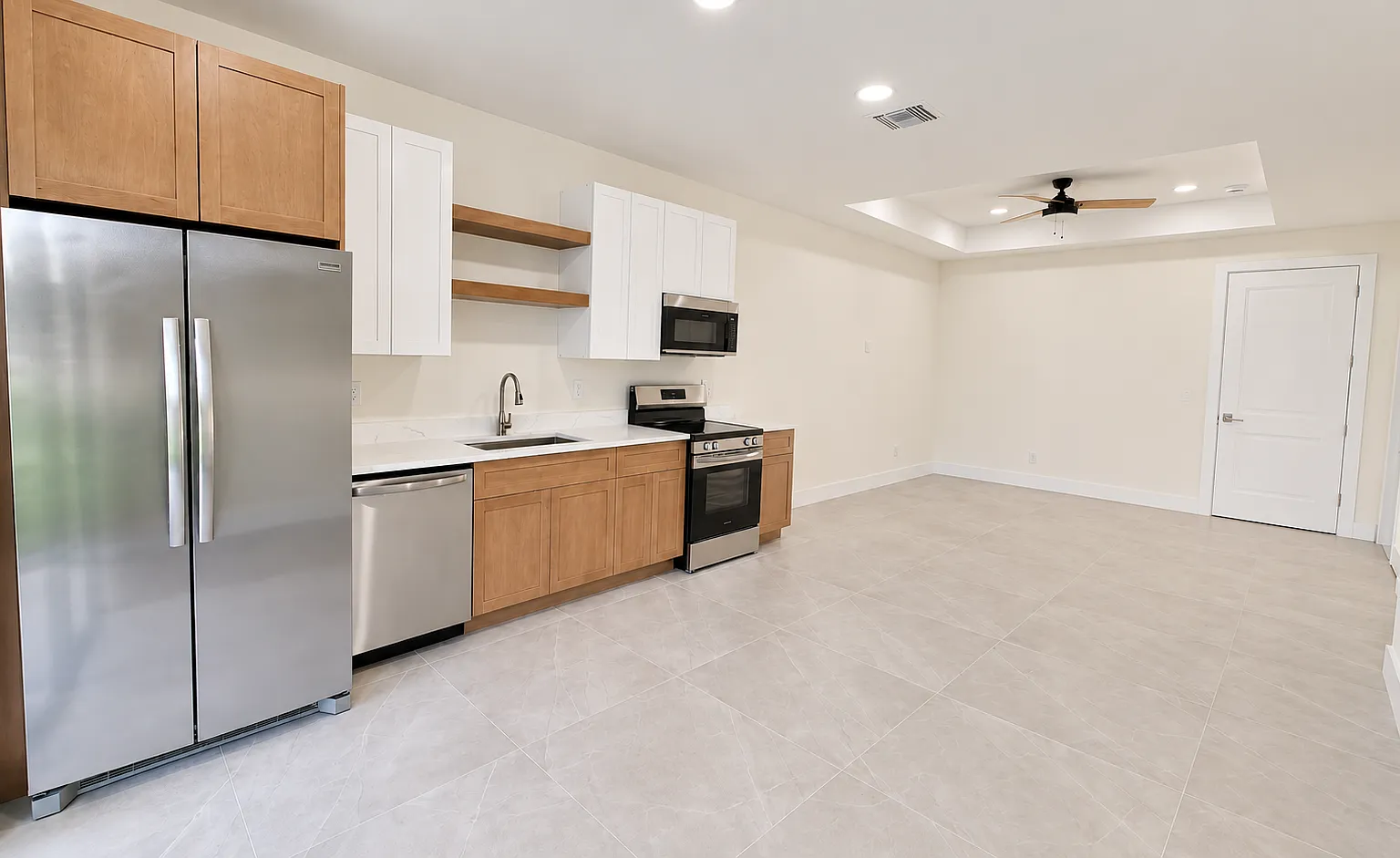 2 bed, 930 sqft, $1,550 — Photo 4