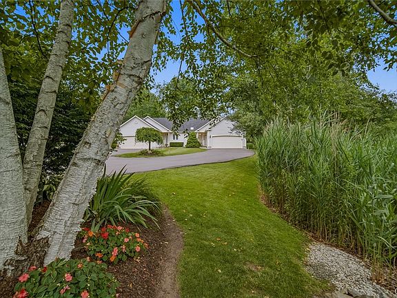 3rd image of 8424 Marco Ln