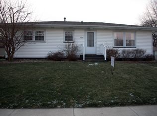 706 79th Ave W, Rock Island, IL