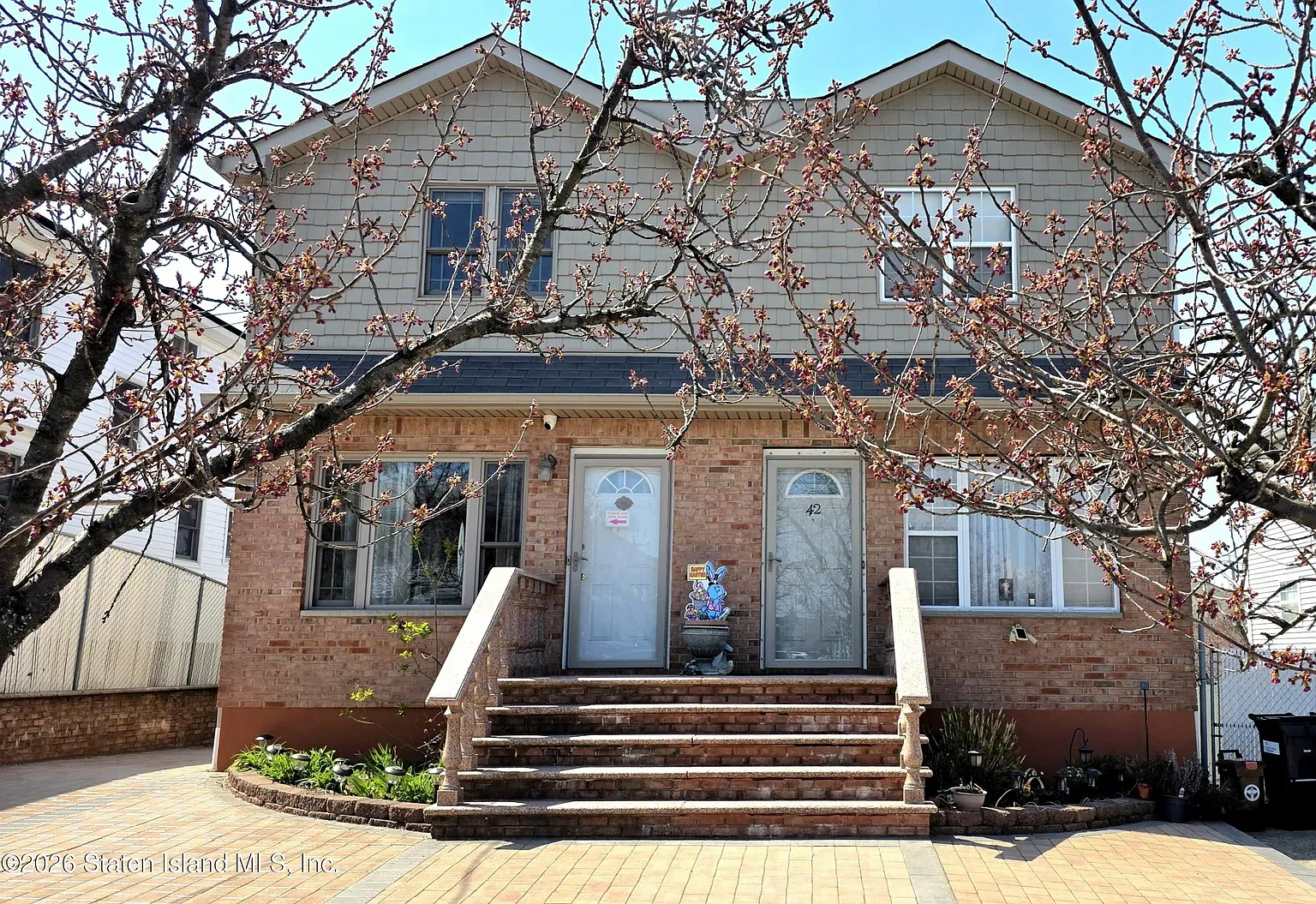 44 Cortelyou Ave photo 1