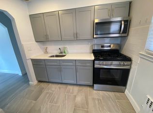 61-10 Cloverdale Blvd FLOOR 2, Oakland Gardens, NY 11364