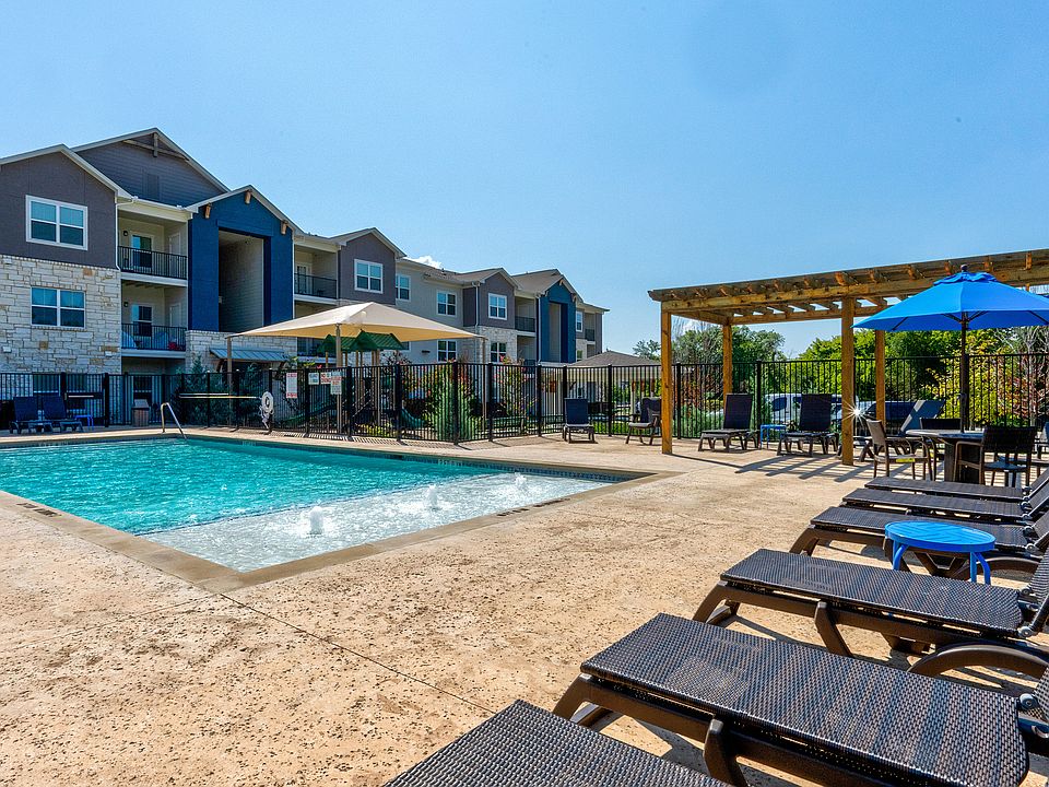 1st image of 3917 Rowlett Rd #26887