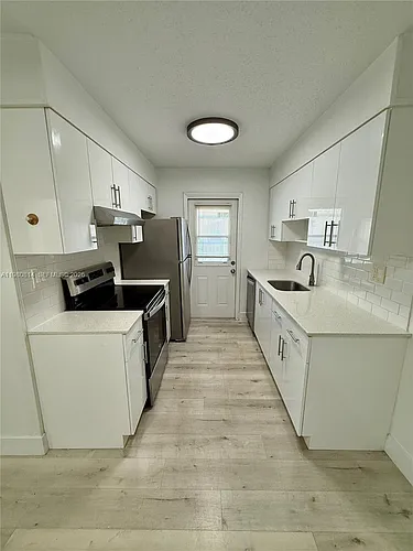 841 SW 74th Ter #201E Photo 1
