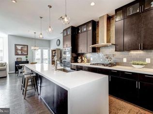 1443 Chapin St NW APT 301, Washington, DC 20009
