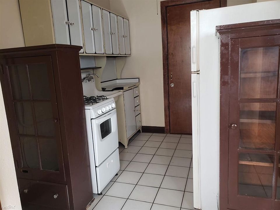 126 N Genesee St Waukegan IL Zillow