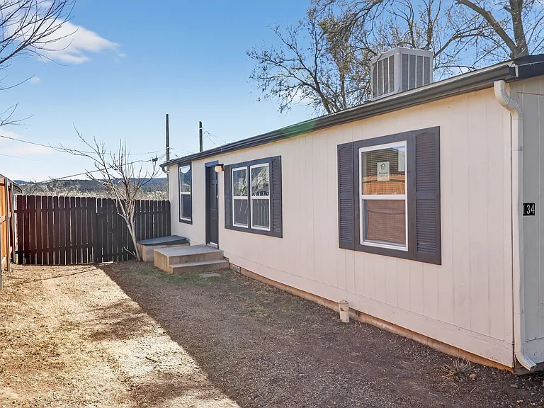 1134 Robinson Ave — Photo 17