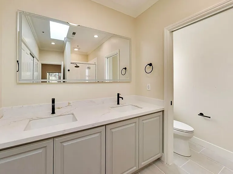 568 Glenwood Ave #1 — Photo 12