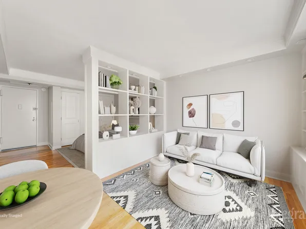 25 West 13th Street 6KN image 2 of 11