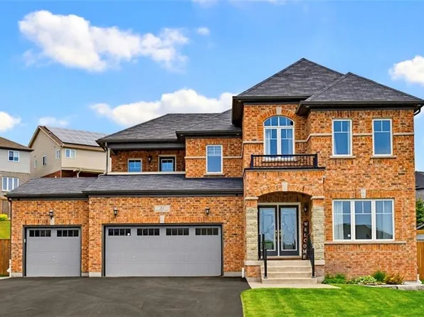 31 Wetland Way, Kitchener, ON N2P 0C2