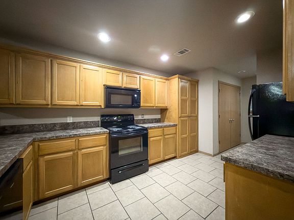 5th image of 908 N 46th St