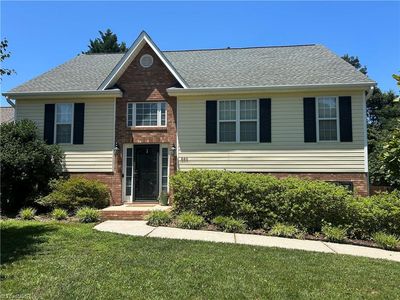 660 Hunters Knoll Rd, Winston Salem, NC, 27106