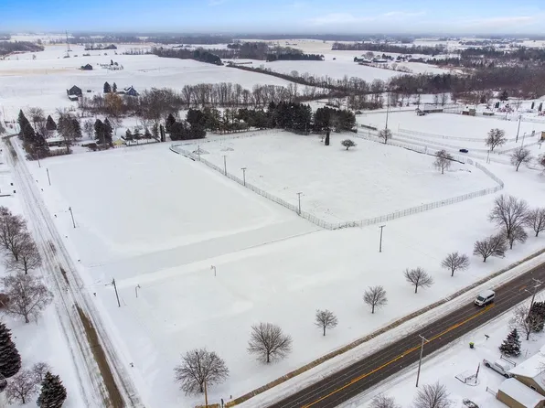 506 KENNEDY AVENUE, Howards Grove, WI 53083