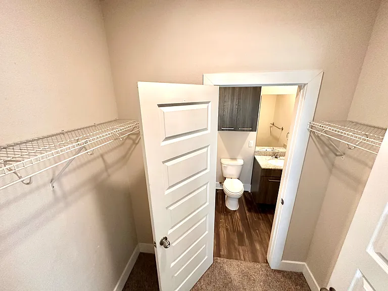 Walk in closet