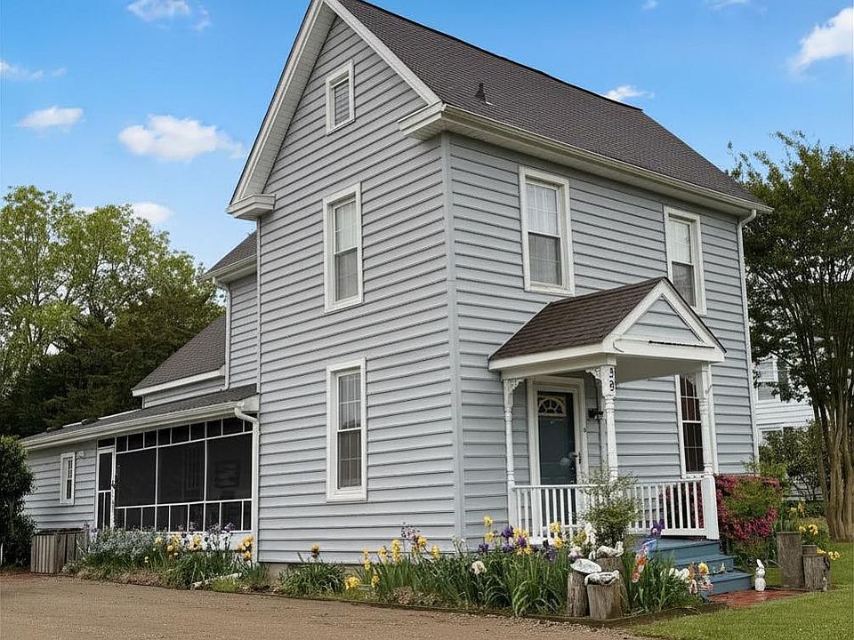 1st image of 38 Main St