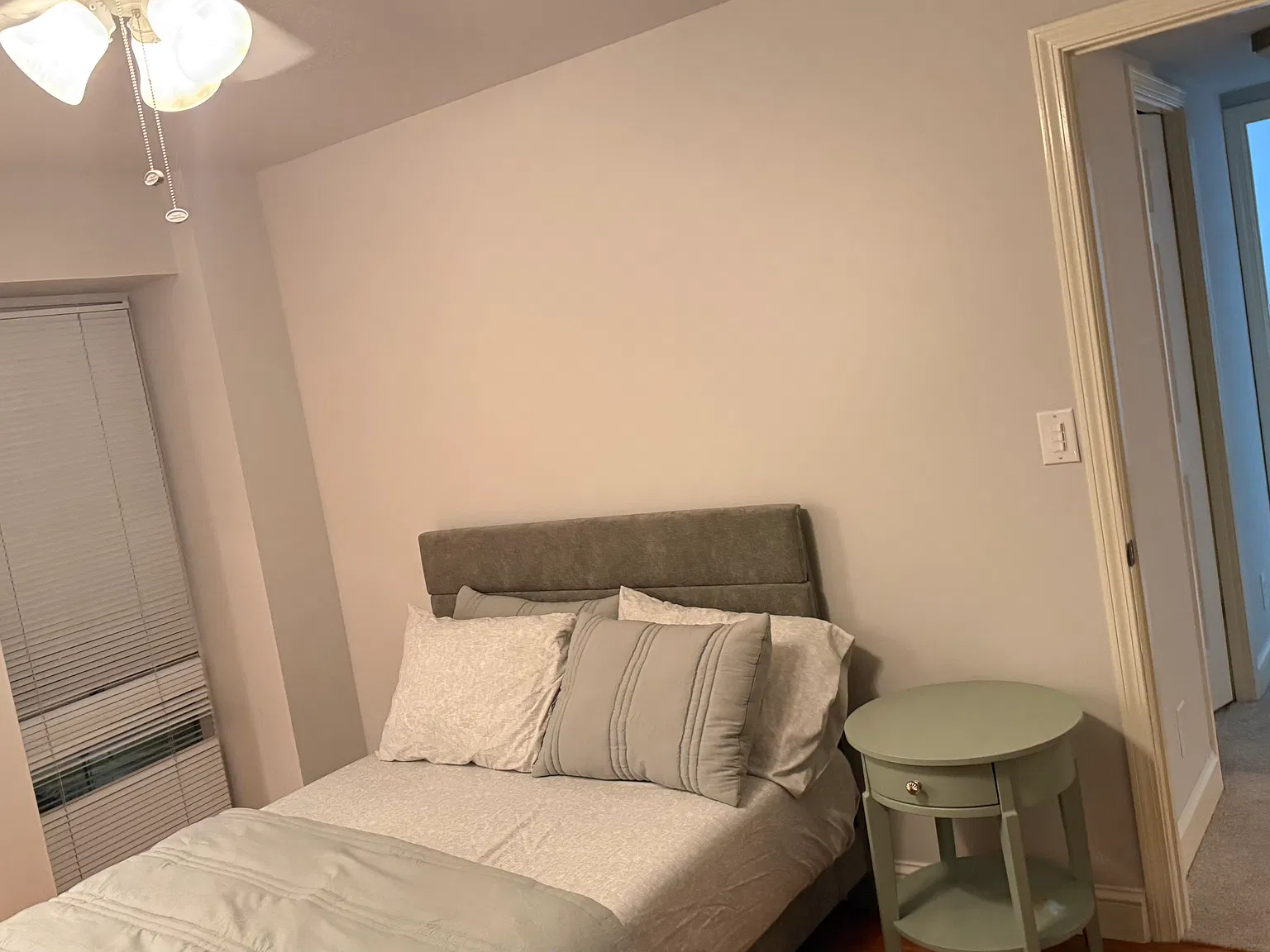 1 bed, 942 sqft, $1,000 — Photo 4