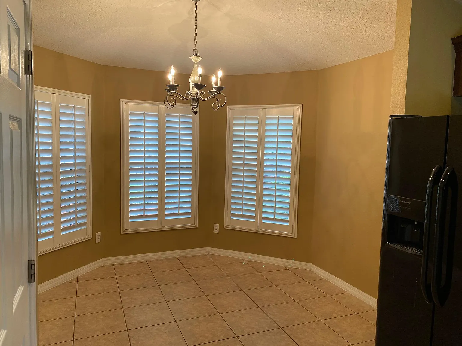 10717 Mottram Point — Photo 3