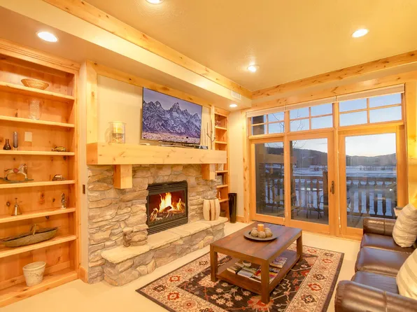 122 Hastings Dr APT 207, Victor, ID 83455