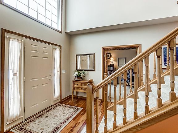 2nd image of 329 Highbanks Valley Ct