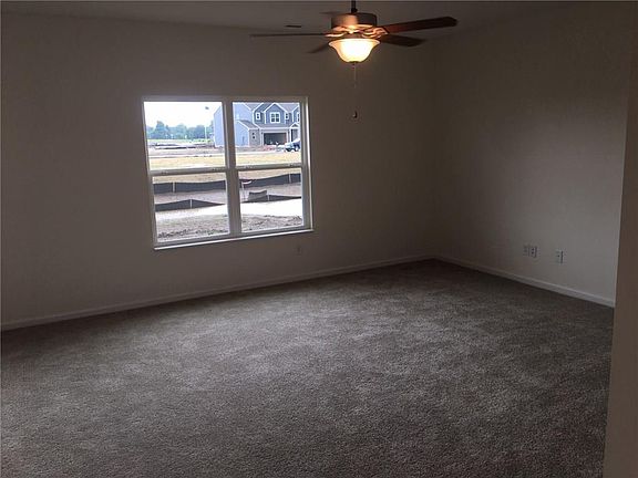 2nd image of 6598 Aster Dr