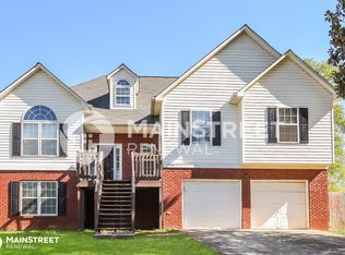 5752 Graceland Dr, Powder Springs, GA 30127