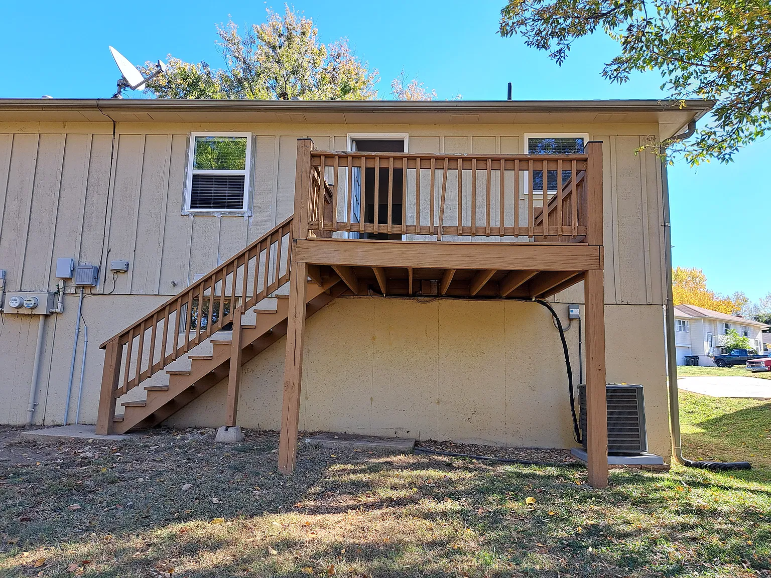 3 bed, 1100 sqft, $1,800 — Photo 2